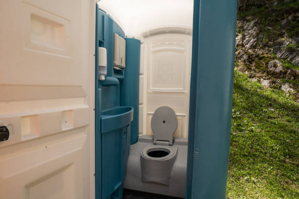 Portable bathroom rental in Bridgeview, IL